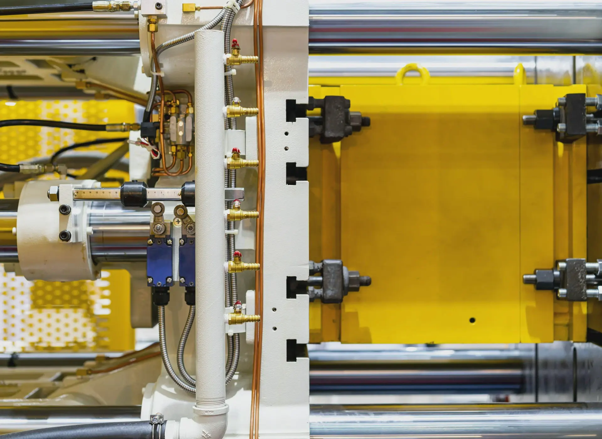 maszyna do&nbsp;przetwórstwa tworzyw